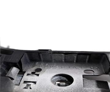Maneta exterior delantera derecha 8200028464 de Renault Megane ii berlina 5p