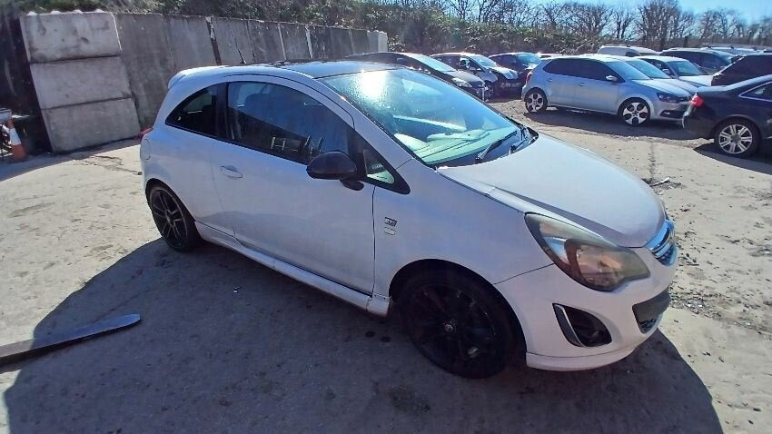 Opel Corsa D Facelift (2011-2014) Blanco 3p - Despiece / Recambios