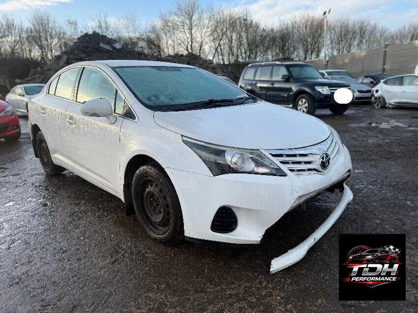 Toyota Avensis T27 (2012-2015) Berlina Blanco - Despiece / Recambios