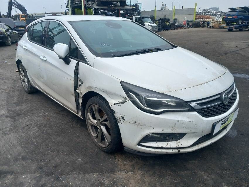Despiece / Recambios Vauxhall Opel Astra K (2015-2022) Blanco Hatchback