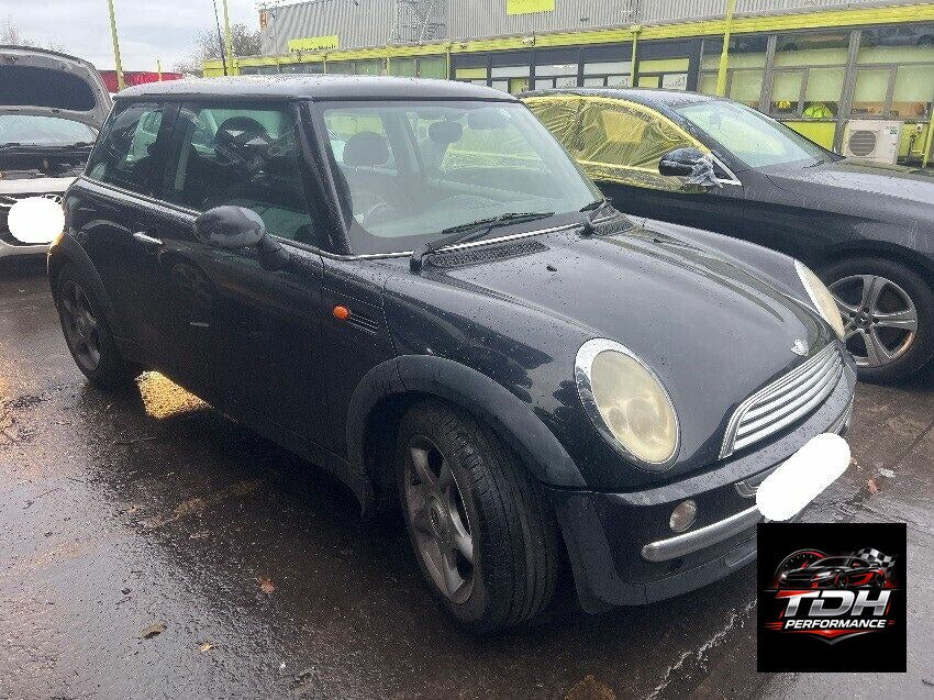 Despiece Mini Cooper R50 (2001-2006) 1.6i Color Negro - Recambios Usados