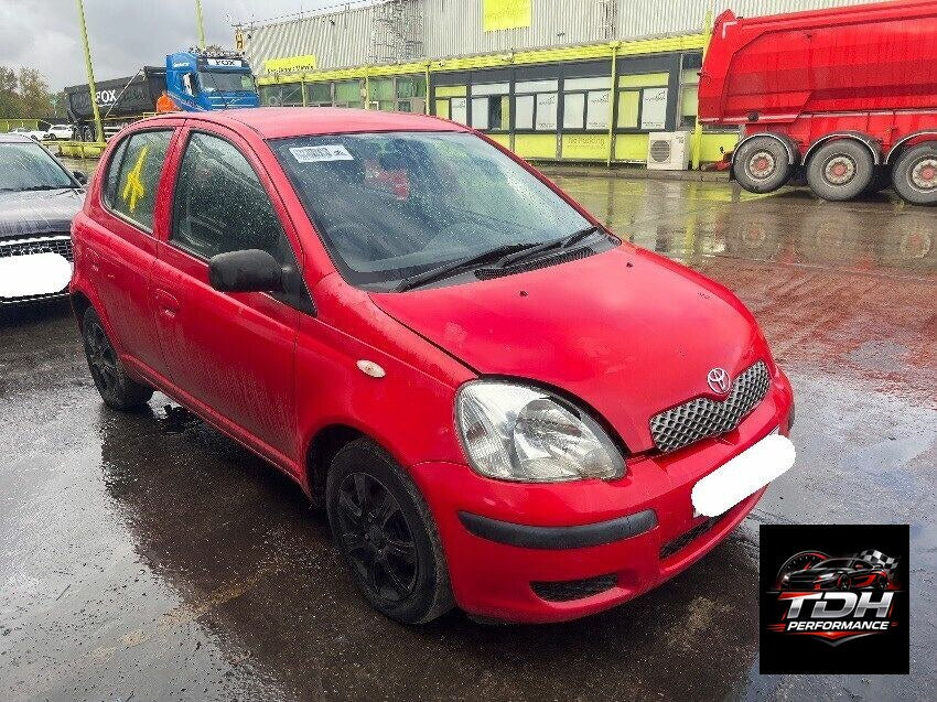 Toyota Yaris XP10 1999-2005 Rojo - Despiece / Recambios