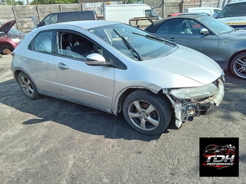 Honda Civic VIII (2005-2011) Hatchback Plateado - Despiece / Recambios