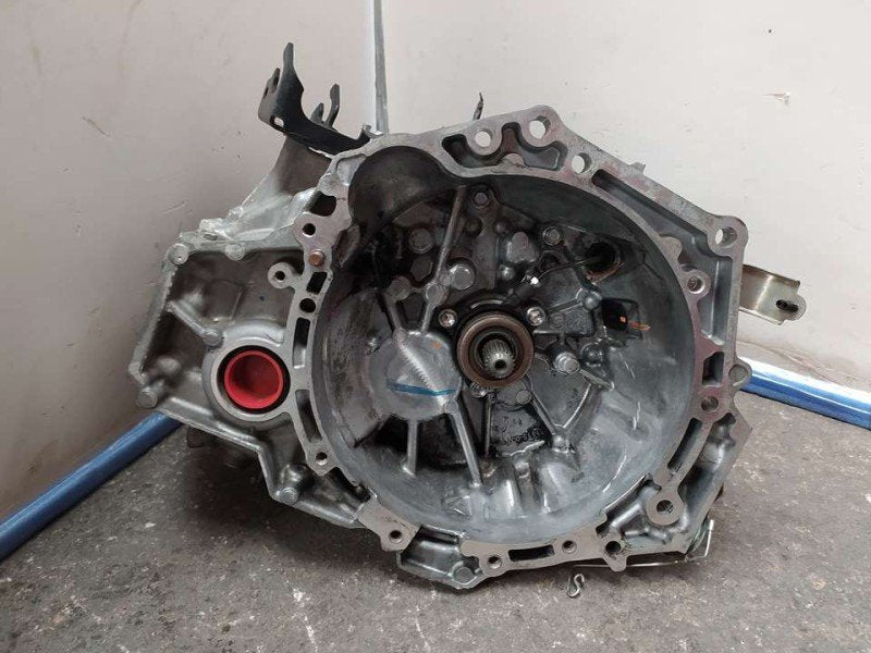 Caja de Cambios Manual Toyota Yaris Active 303000D502