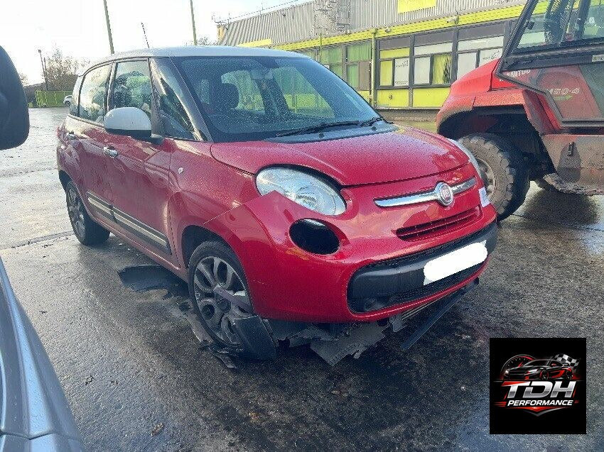 Fiat 500L (2012-2022) Despiece / Recambios - Rojo y Blanco