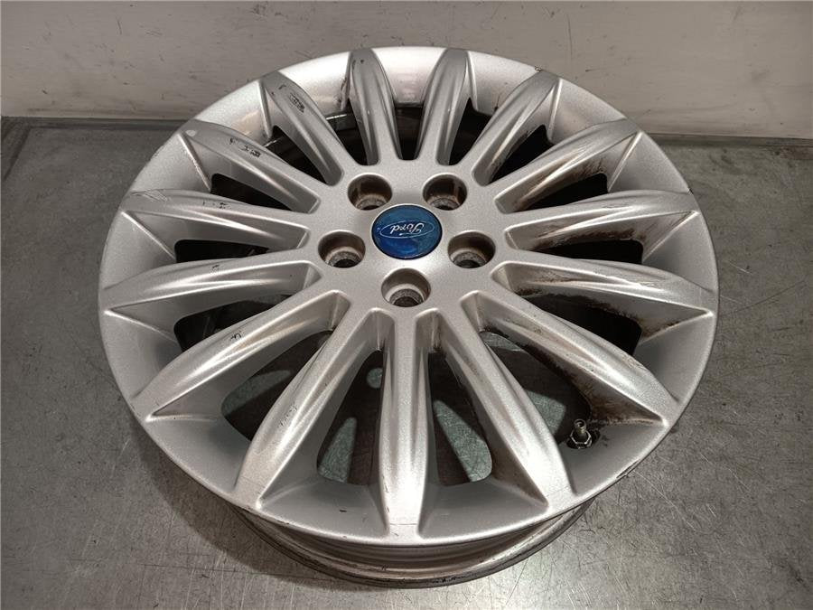 Llanta Ford S-max