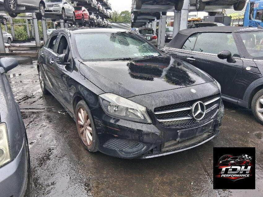 Mercedes-Benz Clase A W176 (2012-2018) Color Negro - Despiece / Recambios