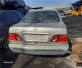 Mercedes-Benz Clase E Berlina 1995 - Despiece