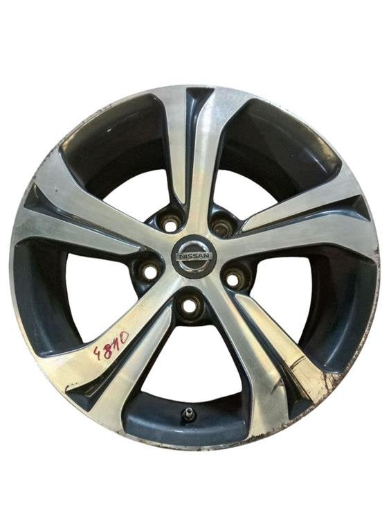 Llanta Nissan Pulsar