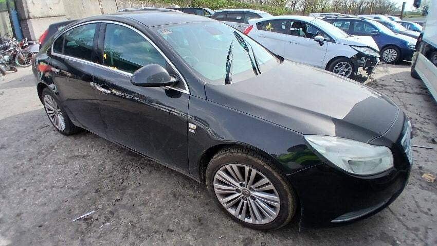 Despiece Opel Insignia A (2008-2013) Berlina Negro | Recambios Motor y Carrocería