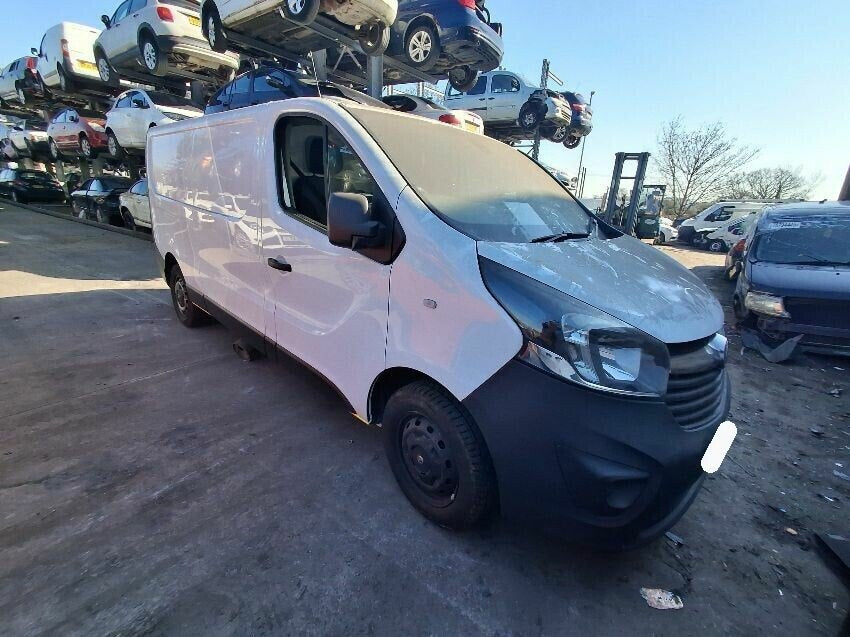 Renault Trafic III X82 2014-2021 Despiece / Recambios Furgón Blanco