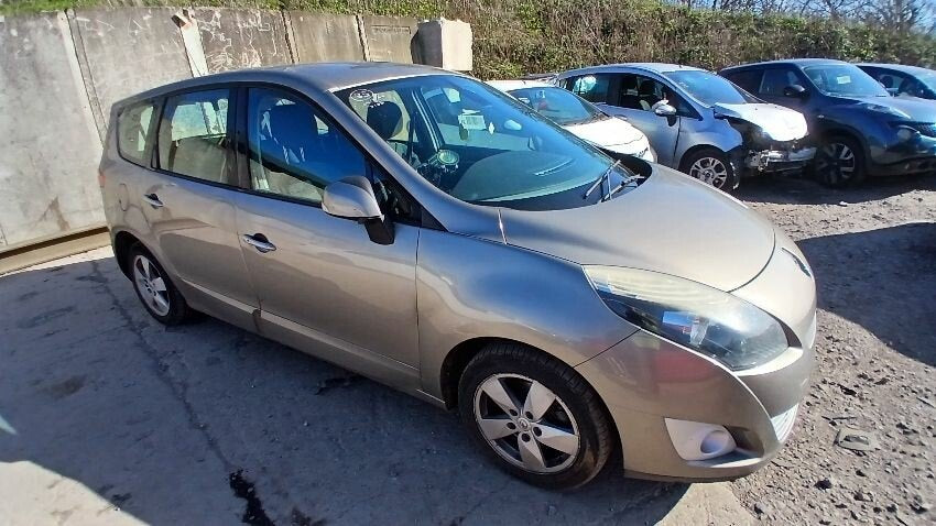 Renault Grand Scenic III (2009-2016) Champagne - Despiece / Recambios