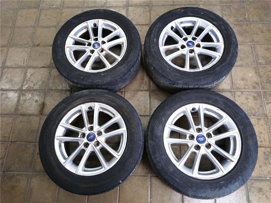 Juego Llantas Ford Focus