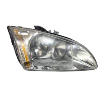 Faro derecho 084311169R de Ford Focus berlina (cap)