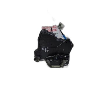 Cerradura puerta delantera derecha A046693 de Toyota Corolla verso (r1)