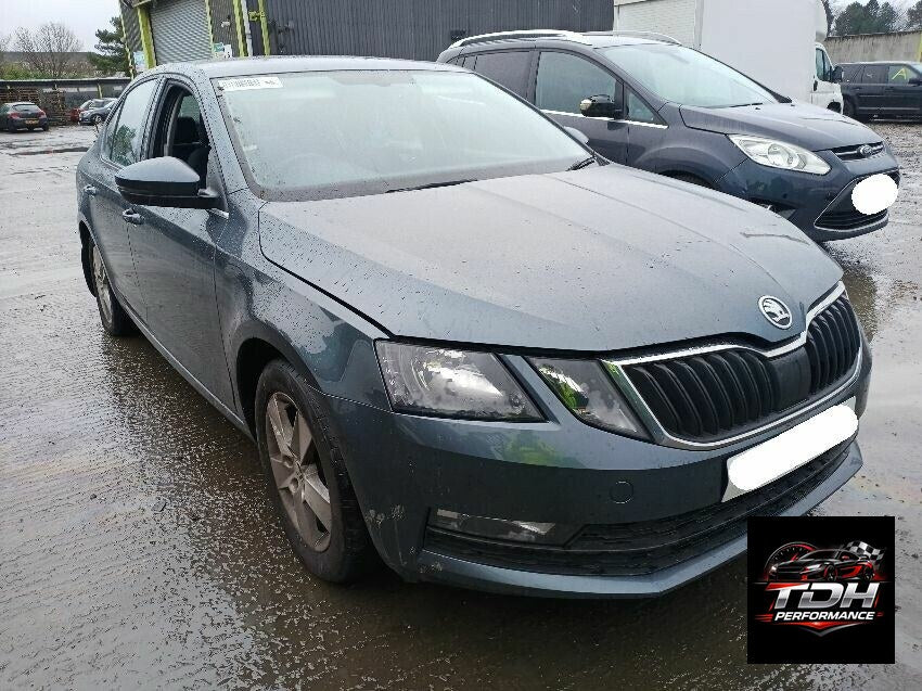 Skoda Octavia III Facelift 2017-2020 Gris Antracita - Despiece Completo Recambios