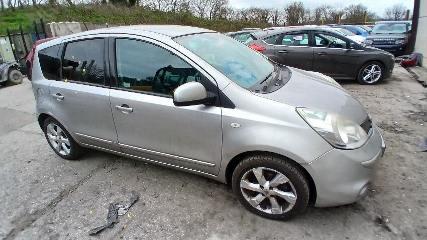 Despiece / Recambios Nissan Note E11 (2005-2013) Plateado