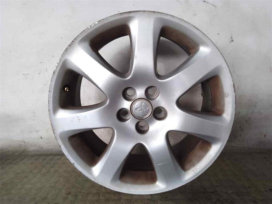Llanta Toyota Avensis