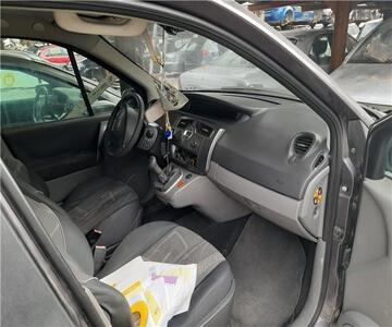 Renault Scenic Ii 1.6 16V (113 CV / 83 KW) (113 CV / 83 KW) 2003 - Des
