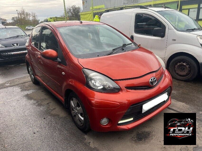 Toyota Aygo 1.0 2005-2014 Naranja Despiece / Recambios