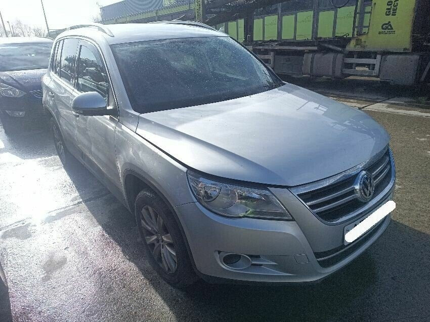 Volkswagen Tiguan I 5N (2007-2011) Plata - Despiece / Recambios