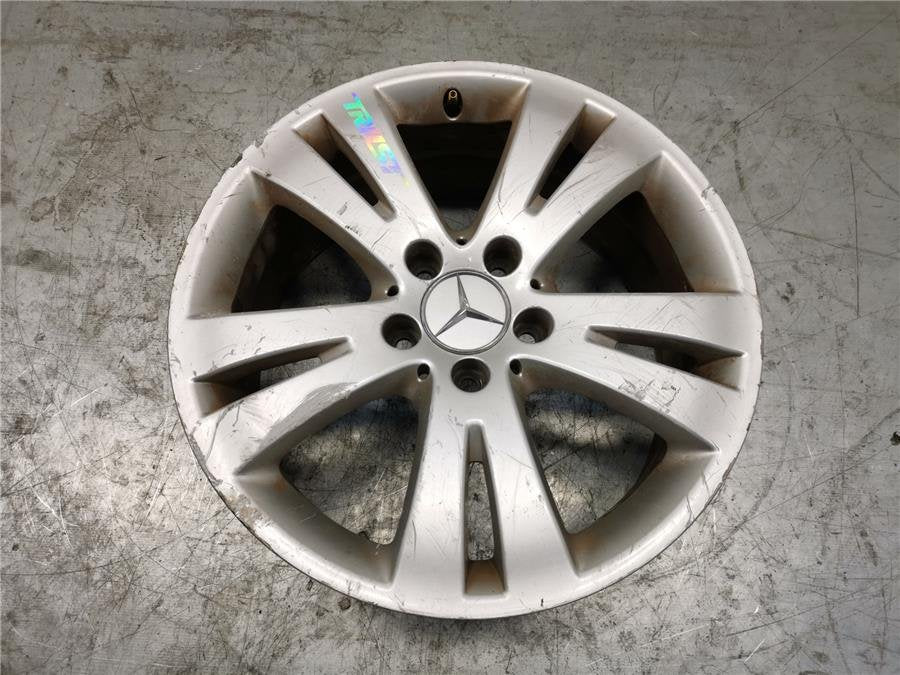 Llanta Mercedes-Benz - Clase C