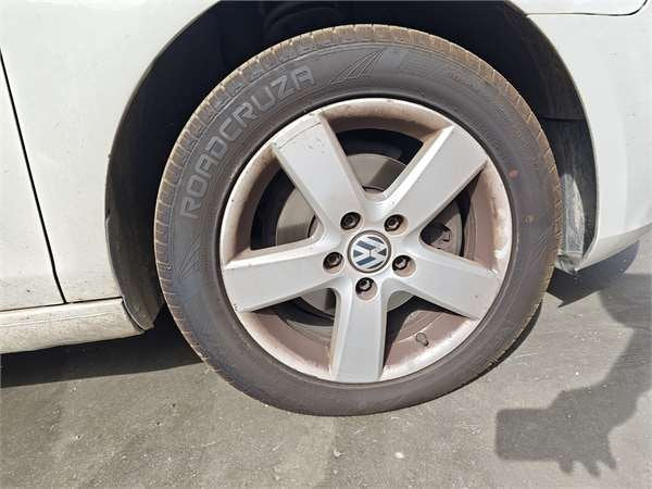 Llanta Rueda Delantera Derecha Volkswagen Golf Vi