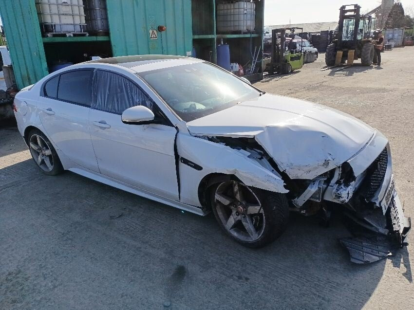 Jaguar XE X760 (2015-2023) Blanco - Despiece / Recambios