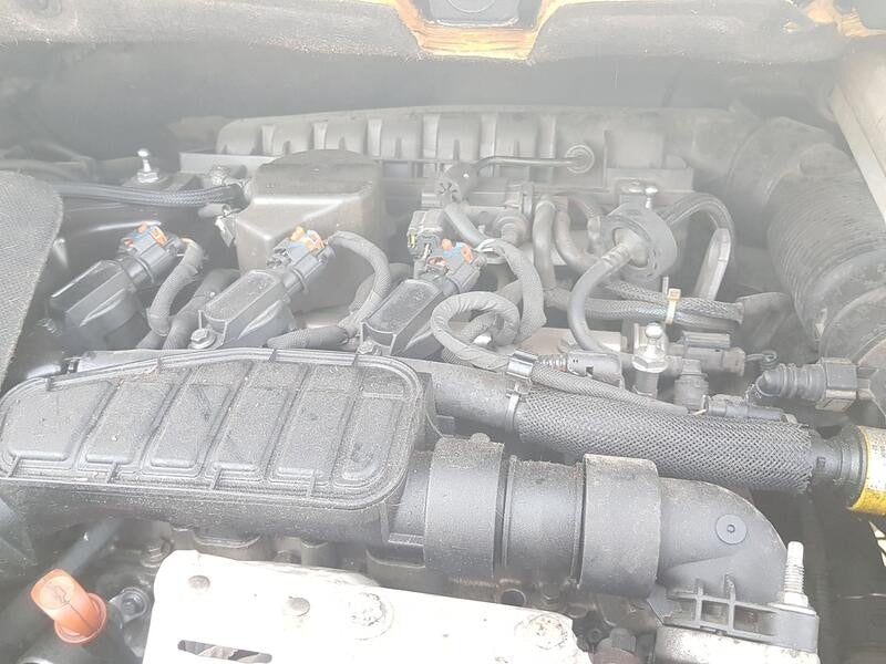 Motor Peugeot 5008 0U 0E 1.2 HN02