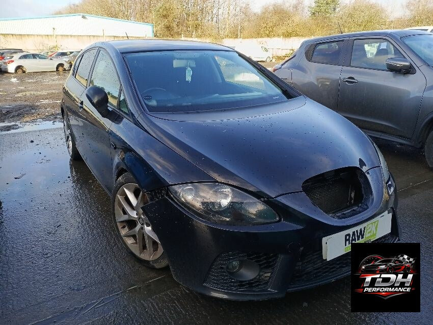 SEAT Leon 1P (2005-2012) Despiece / Recambios Berlina Negro