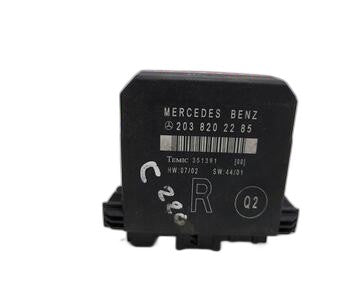 Centralita cierre 2038202285 de Mercedes-benz Clase c (bm 202) berlina
