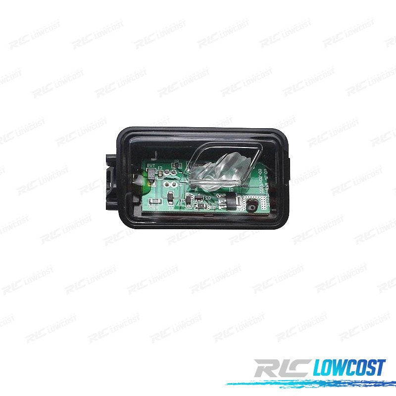 LUZ Cortesia Volkswagen VW Tiguan 16- Izquierdo