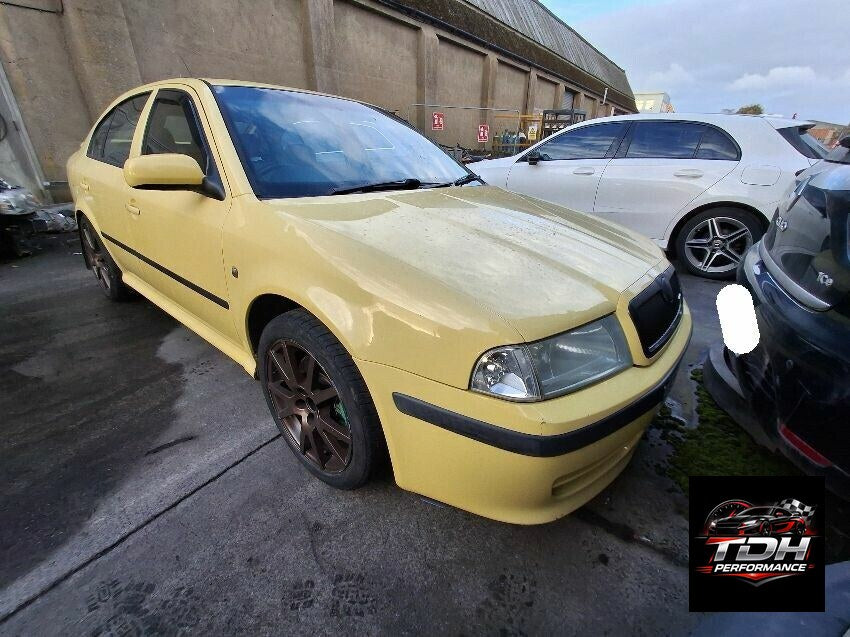 Skoda Octavia I 1U (1996-2010) Berlina Amarillo - Despiece / Recambios
