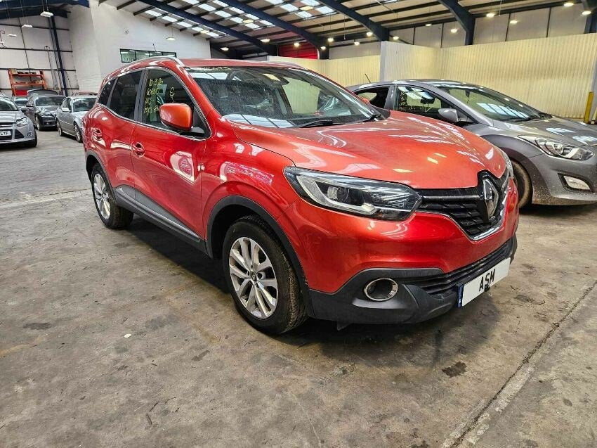 Renault Kadjar 2015-2022 SUV Rojo - Despiece / Recambios