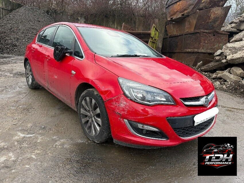 Despiece / Recambios Vauxhall Opel Astra J (2009-2015) Rojo Compacto