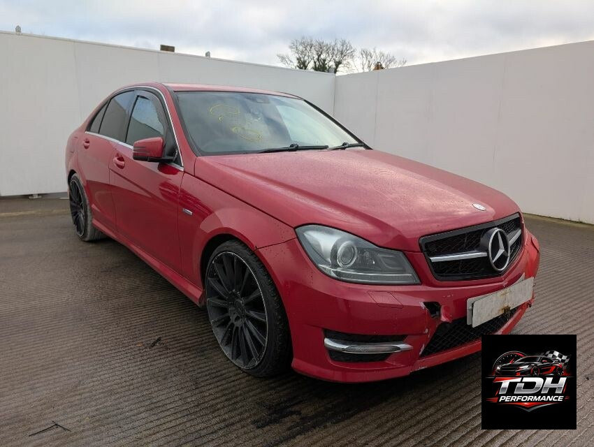 Mercedes-Benz Clase C W204 (2011-2014) Berlina Rojo - Despiece / Recambios