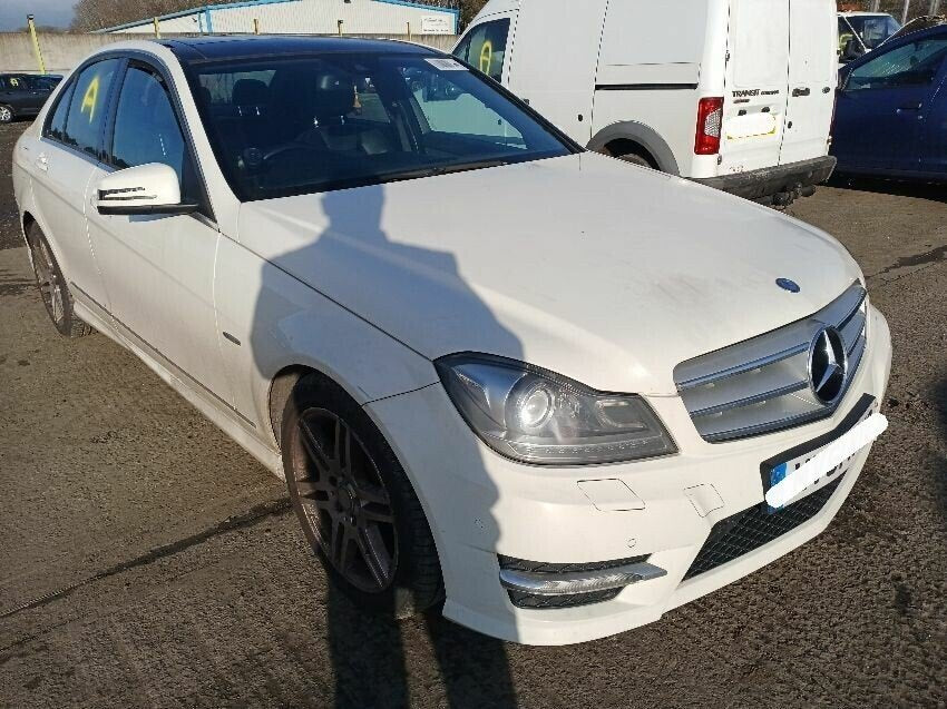Mercedes-Benz Clase C W204 Facelift (2011-2014) Berlina Blanco - Despiece / Recambios