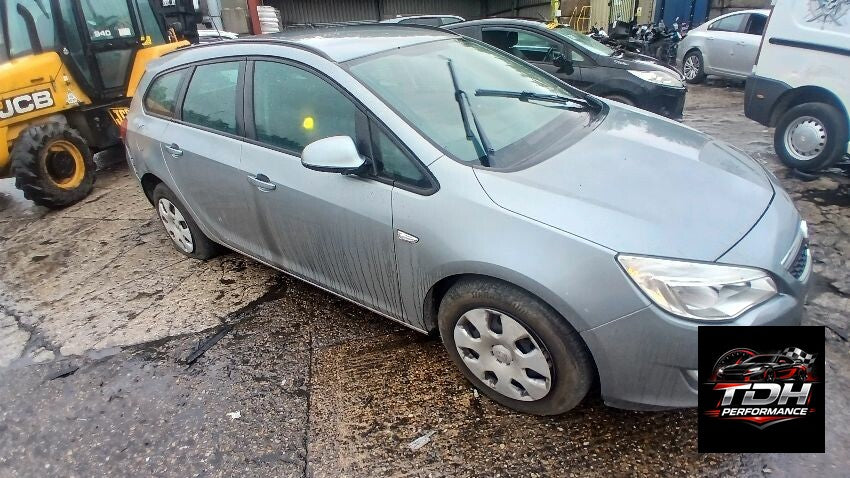 Opel Astra J Sports Tourer (2010-2015) Gris - Despiece / Recambios