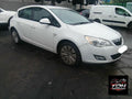Opel Astra J (2009-2015) Berlina 5p Blanco - Despiece / Recambios