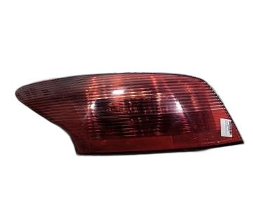 Piloto trasero izquierdo RHR de Peugeot 407 sw