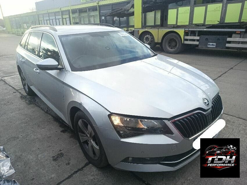 Skoda Superb III 3V Combi (2015-2023) Gris Plata - Despiece / Recambios