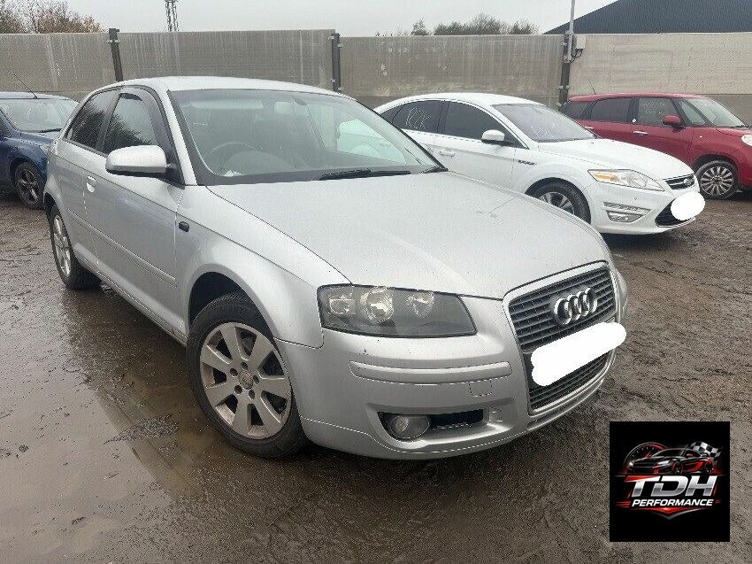 Audi A3 8P (2003-2012) 3 Puertas Plata - Despiece / Recambios