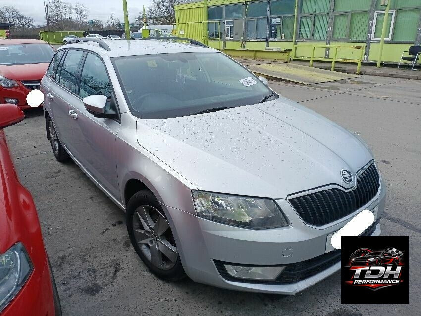 Skoda Octavia III (5E) Combi 2013-2017 Plateado | Despiece / Recambios