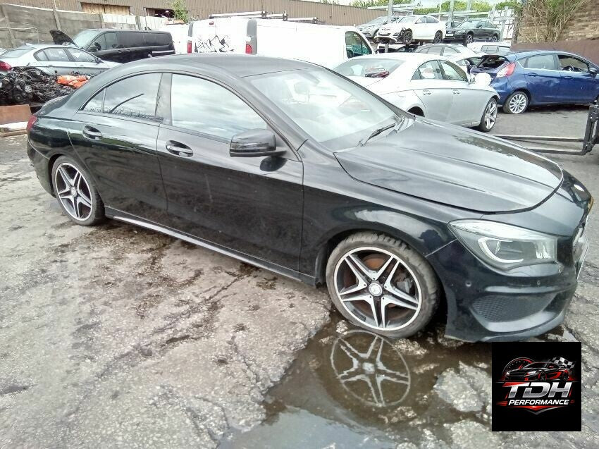 Mercedes-Benz Clase CLA C117 (2013-2019) Negro - Despiece / Recambios