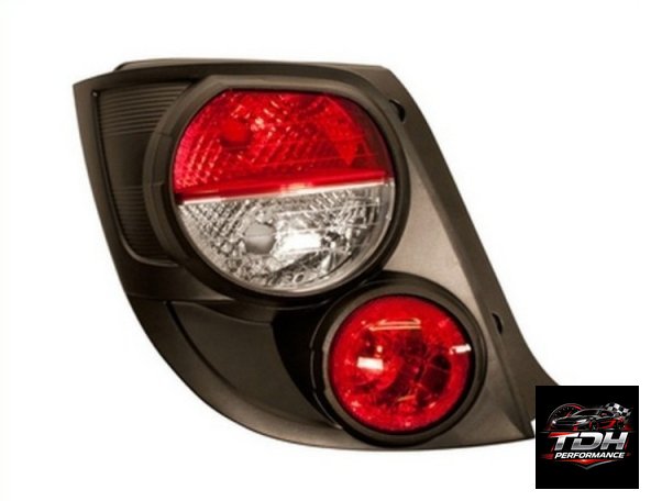 Piloto Trasero Izquierdo Chevrolet Aveo Nuevo Ref. 95470359
