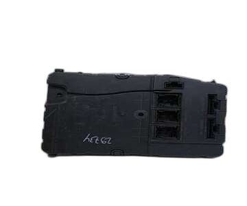 Centralita check control 8200412548 de Renault Scenic ii (jm)