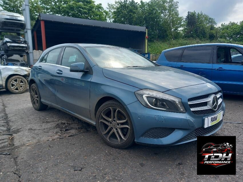 Mercedes Clase A W176 (2012-2018) Azul - Despiece / Recambios
