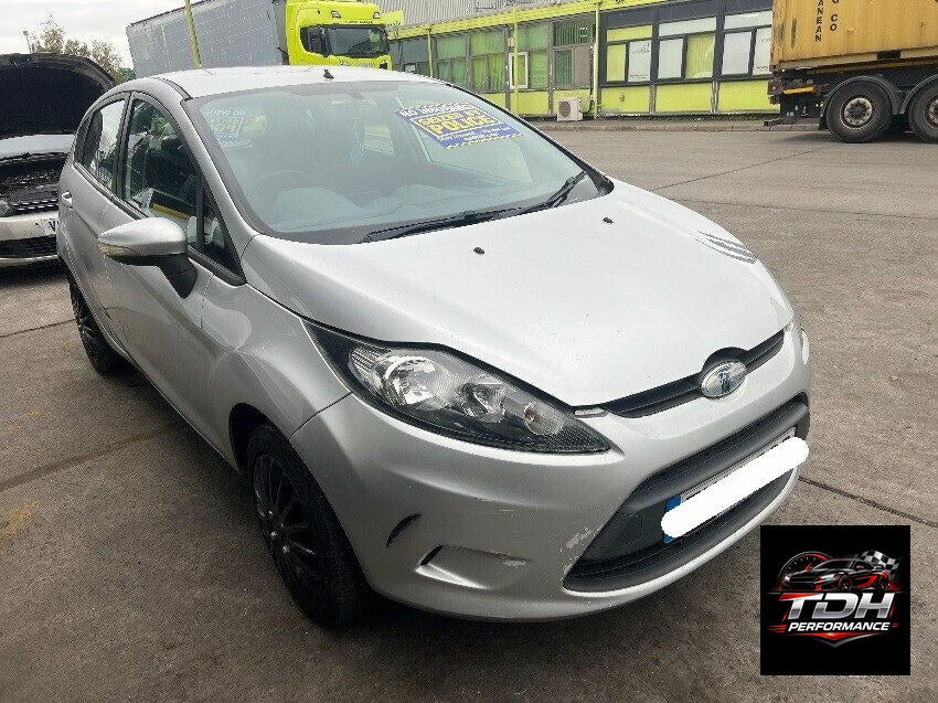 Ford Fiesta Mk6 (2008-2013) Plateado - Despiece / Recambios