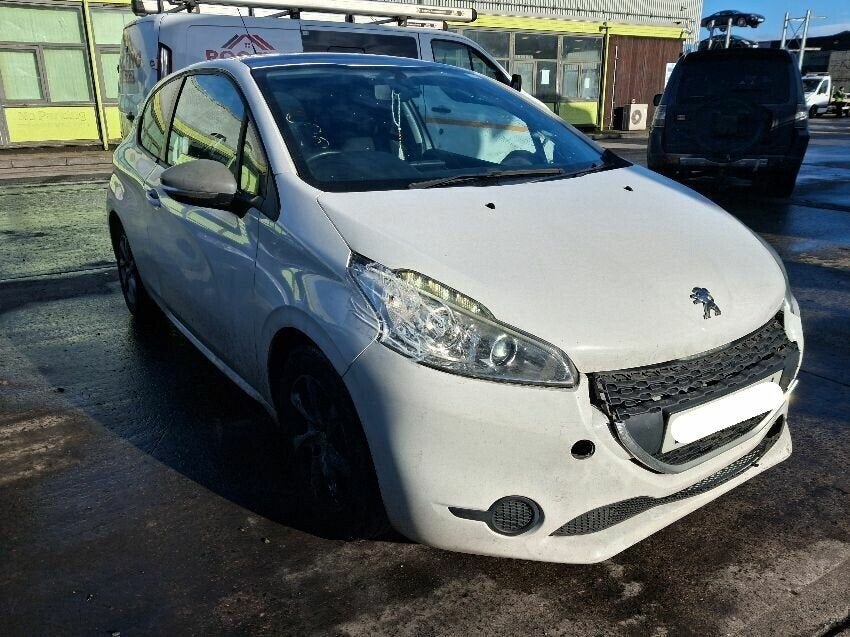 Peugeot 208 I (2012-2019) Blanco 3p | Despiece / Recambios