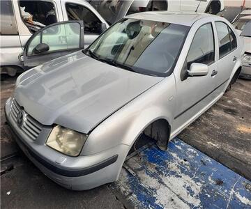 Volkswagen Bora Berlina 1998 - Despiece